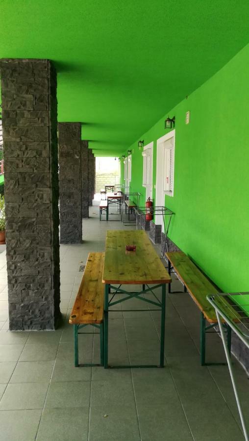 Apartman Taktik Veľký Meder Esterno foto
